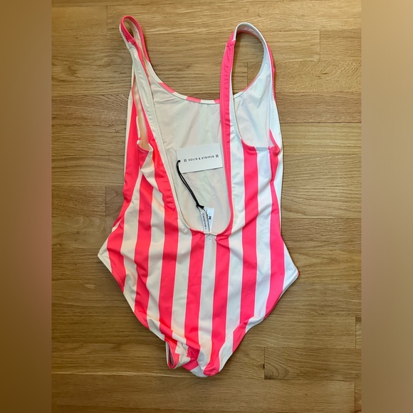 Solid & Striped Anne Marie one piece bathing suit Medium pink and white stripe - Picture 3 of 5
